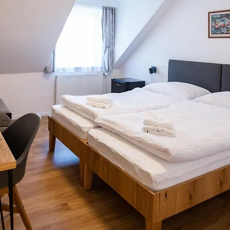 Marketa בית הארחה 3*