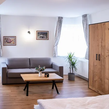 Casa de hóspedes Marketa 3*